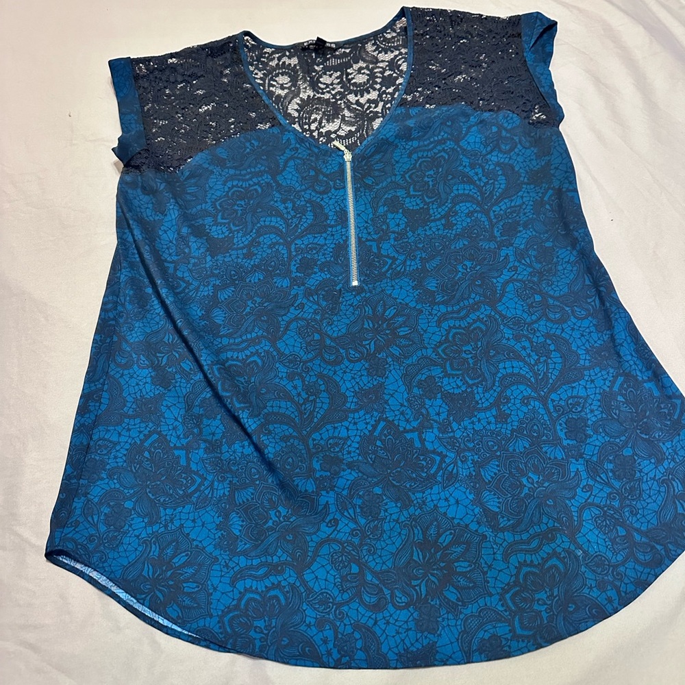 Express floral & lace sleeveless blouse